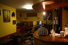 guide de la baie du mont saint michel une bonne adresse chez Jocelyne , bien manger dans une ambiance conviviale menus sur reservation, moules frites, galettes...